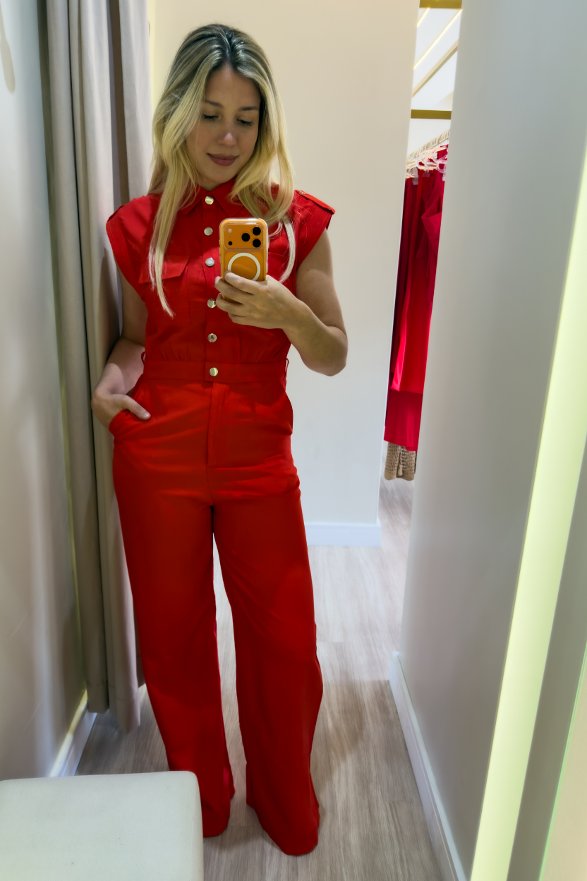 Macacão Vermelho Clássico Lanu