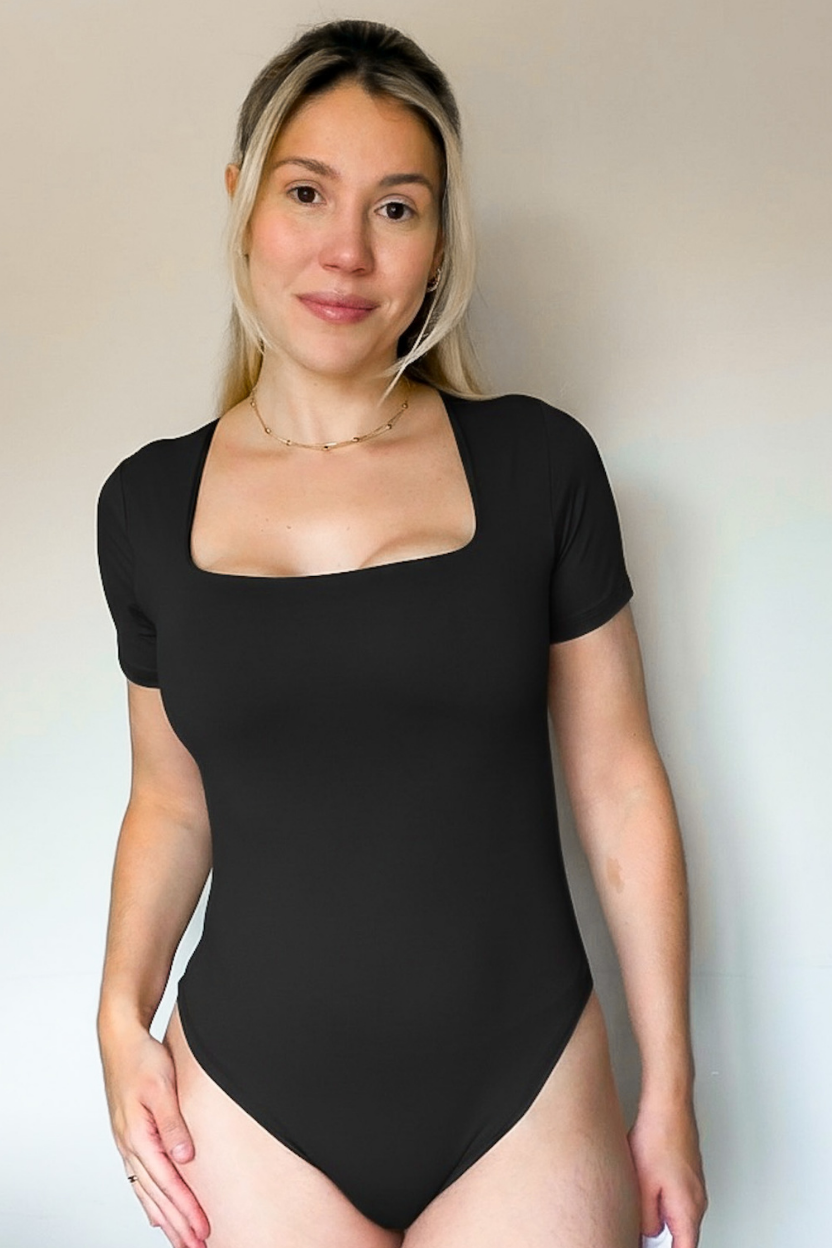 Body Poliamida com Manga e Gola Quadrada