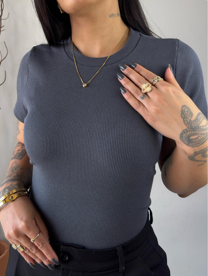 Blusa Canelada Básica Premium